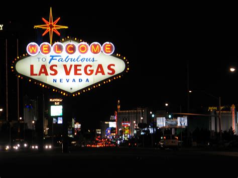 Old Signs Las Vegas / Old Abandoned Neon Casino Signs, Las Vegas Editorial Photo ...