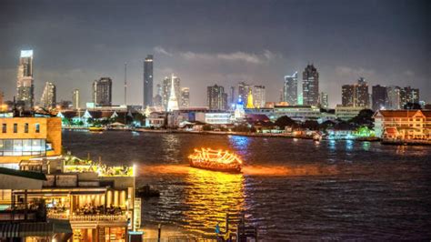 15,400+ Bangkok River Night Stock Photos, Pictures & Royalty-Free Images - iStock