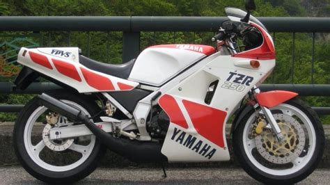 90s Yamaha Motorcycles - Top 10 Yamaha's from the 1990s