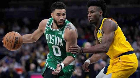 Celtics' Jayson Tatum Shares Update on Troublesome Wrist After Hard Fall