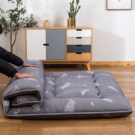 Buying Your First Japanese Floor Mattress: A Beginner's Guide | Storables