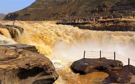 Hukou Waterfall, the Only Yellow Waterfall in the world