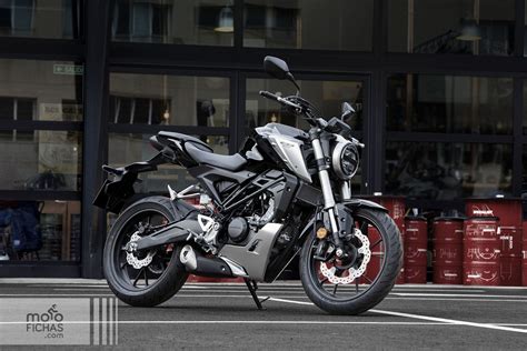 Comparativa Honda CB125R 2018-2020 - KTM 125 Duke 2017-2020