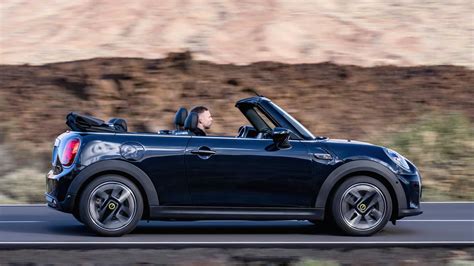 2023 Mini Cooper SE Convertible EV Debuts For Limited…