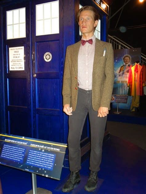 Notti's Blog: Eleventh Doctor: The Fez Look.