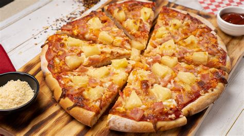 Hawaiian Pizza