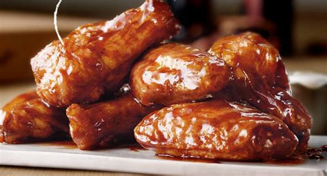 Pizza Hut Debuts New Sweet Chili Wings - The Fast Food Post