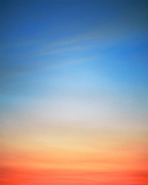 Beautiful, Minimal Photographs Of Sunsets For Color Inspiration