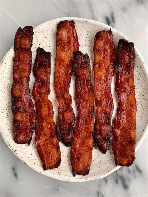 The Best Crispy Oven BACON! (no greasy stove included!) - rachLmansfield