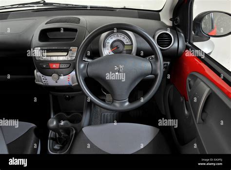 2011 Peugeot 107 Stock Photo - Alamy