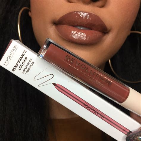 Perfect Lip Combo: Prime Lipliner + Exposed Lipgloss