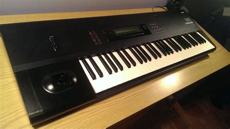 MATRIXSYNTH: Korg M1 Keyboard / Synthesizer / Workstation SN 068790