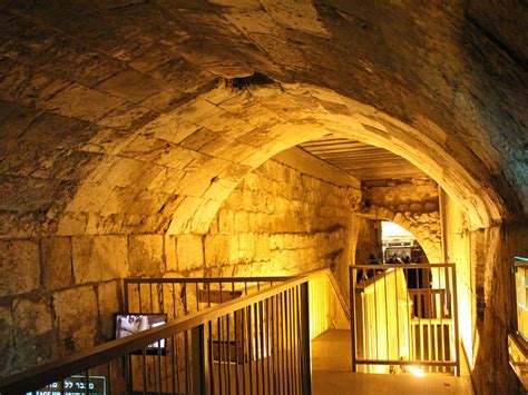 Inside Jerusalem's Western Wall Tunnels - Business Insider