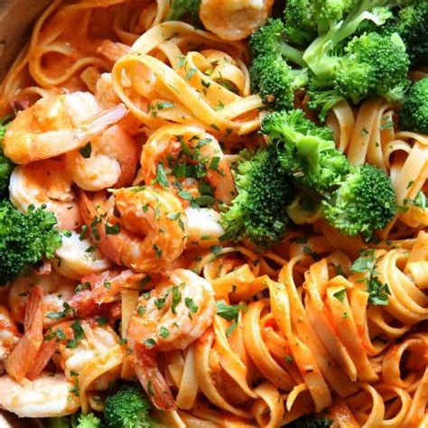 Shrimp & Broccoli Fettuccine – 99easyrecipes