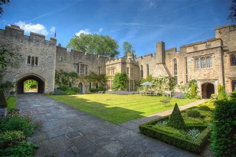 Allington Castle Wedding Venue Maidstone, Kent | hitched.co.uk