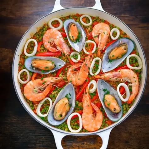 Easy Seafood Paella - Panlasang Pinoy