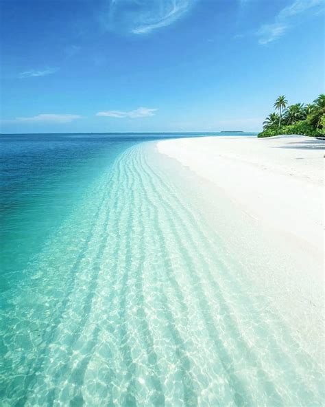 maldives-beach | Dream Inn, Thulusdhoo Island in Maldives