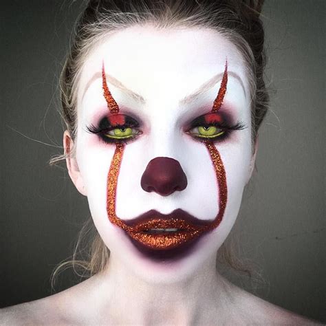 10 Creepy Pennywise the Clown Makeup Looks That Will Have You Shaking | Halloween costumes ...