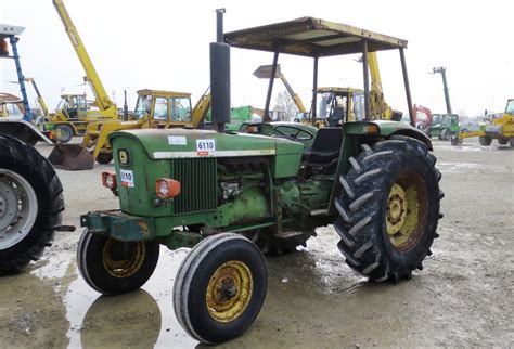 John Deere 2030: Specs, Engine, Transmission, Dimensions