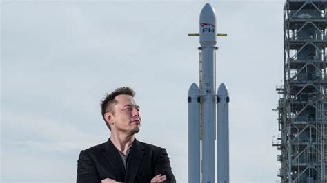 Elon Musk Tells Tesla and SpaceX Workers to Return to Office 40 Hours a ...