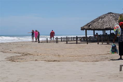 10 Best Beaches in Acapulco - What is the Most Popular Beach in Acapulco? - Go Guides