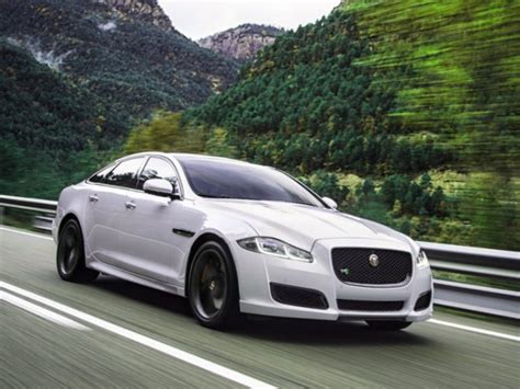 2016 Jaguar XJ review