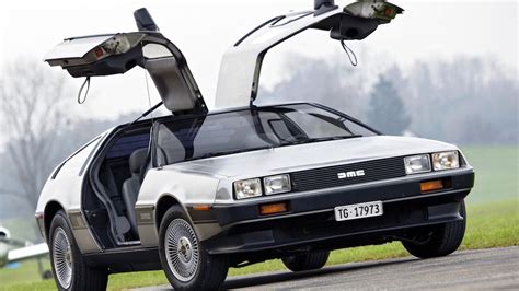 La DeLorean DMC-12 de nouveau à vendre - Luxury Car Magazine