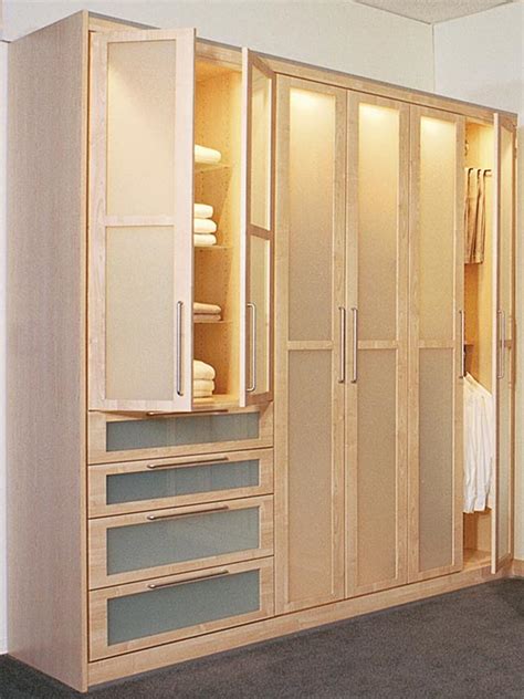 Efficient Storage Solutions: Modular Wardrobe Systems with Doors – redboth.com