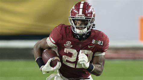 2021 NFL Draft: Breaking down Alabama running back Najee Harris' college highlights