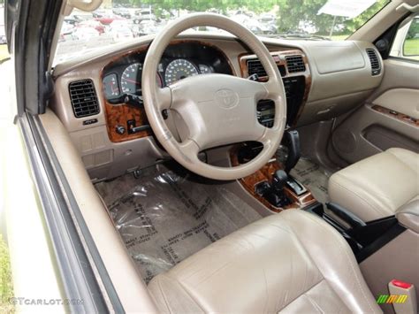 Oak Interior 1999 Toyota 4Runner Limited 4x4 Photo #50710087 | GTCarLot.com