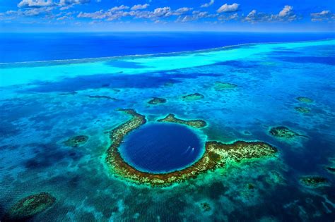 Belize Blue Hole / 5 Amazing Blue Hole Photos - Belize Blue Hole! : The belize great blue hole ...