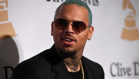 10 of The Coolest Chris Brown Hairstyles to Try – Cool Men's Hair