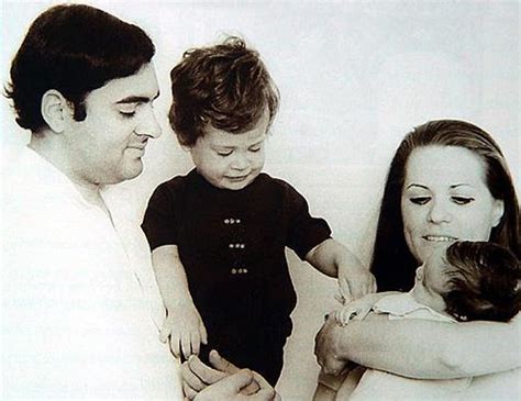 Remembering Rajiv Gandhi, Photo Gallery