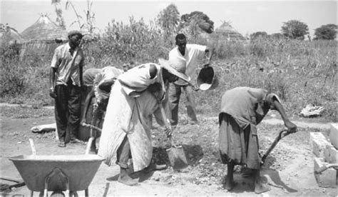 Culture of Gambia - history, people, clothing, traditions, women, beliefs, food, customs, family