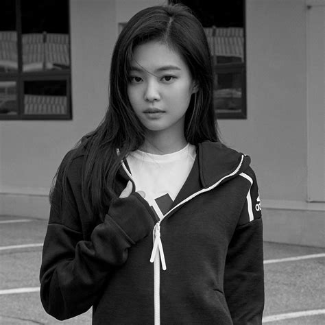 1-BLACKPINK Jennie adidas ZNE Fast Release Hoodie