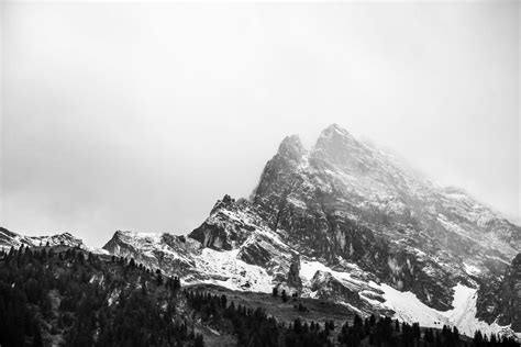 Black White Mountain Wallpapers - Top Free Black White Mountain Backgrounds - WallpaperAccess