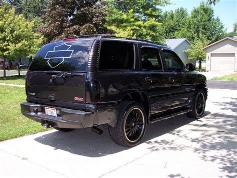 Lifted 2000 gmc yukon denali