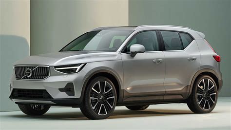 2023 Volvo XC40: Choosing the Right Trim - Autotrader