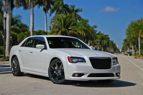 2013 Chrysler 300 SRT8 Pictures, Photos, Wallpapers. | Top Speed