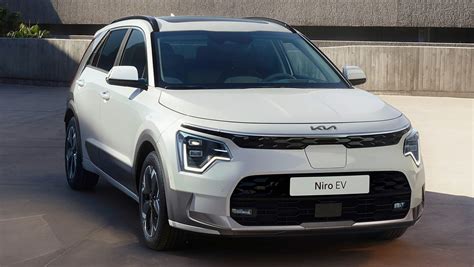 New 2022 Kia Niro EV electric and Niro hybrid SUV: details, specs, prices and first-look video ...