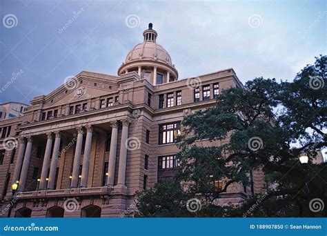 Cloudy Harris County Courthouse Exterior Stock Photo - Image of cloudy, america: 188907850