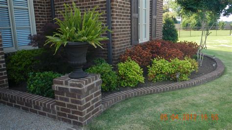 Front Yard Landscaping Ideas Low Maintenance Flower Bed Ideas - Landscape Architecture Modern ...