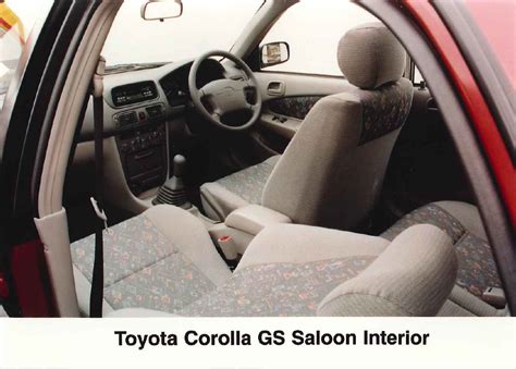 Corolla Saloon Interior (1997 - 2000) - Toyota Media Site