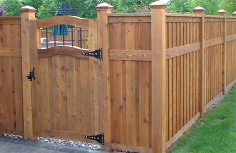 Backyard fence styles - large and beautiful photos. Photo to select ...