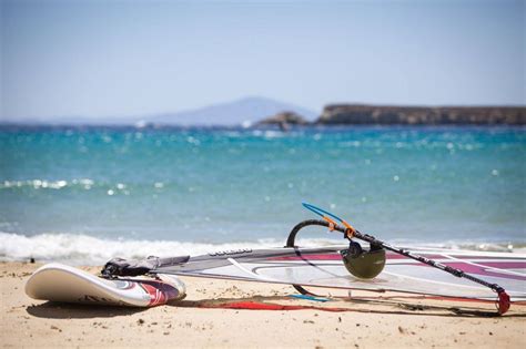 Paros Windsurf Center in Paros - Windsurfing | Greeka