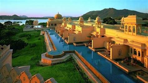 Oberoi Udaivilas has Best Swimming Pool in World