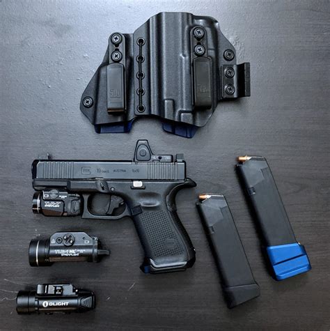 Glock 19.5 + Accessories : r/GunPorn