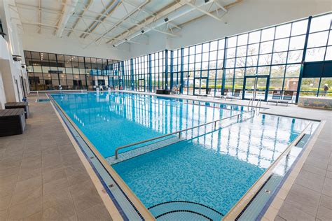 Indoor & Outdoor Pools in Poole | Family Swimming | David Lloyd Clubs