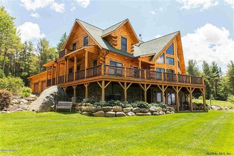 Rustic charm: Log cabin-style homes for sale in the Capital Region