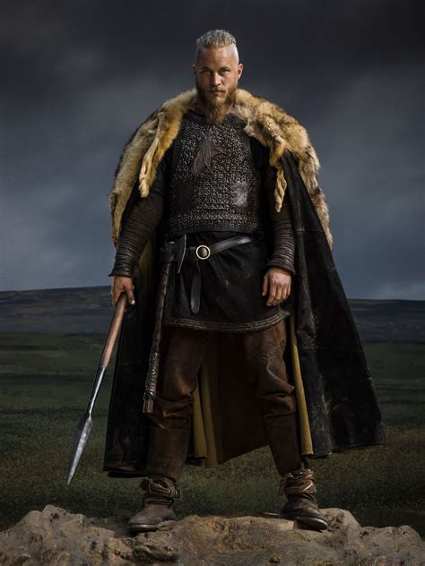 Vikings Season 2 Ragnar Lothbrok official picture - Vikings Foto ...